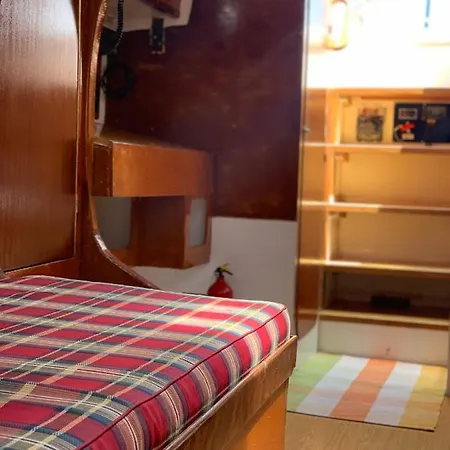بوتيل Love Boat